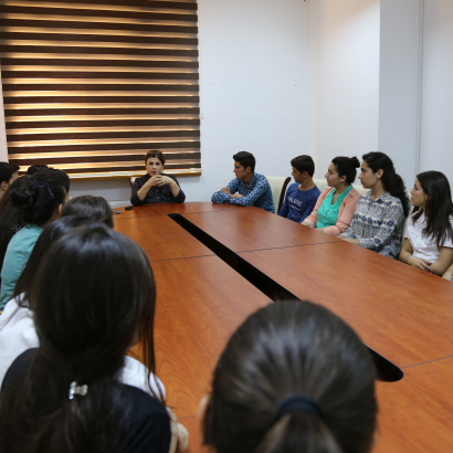 La rencontre avec les étudiants de l'Université d'Etat des Langues au Centre de Traduction